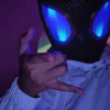Máscara Electrónica 1:1 Spider-Man “Miles Morales” – Ojos Móviles + Anillo de Control