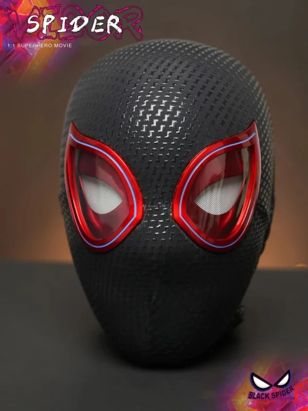 Máscara Electrónica 1:1 Spider-Man “Miles Morales” – Ojos Móviles + Anillo de Control