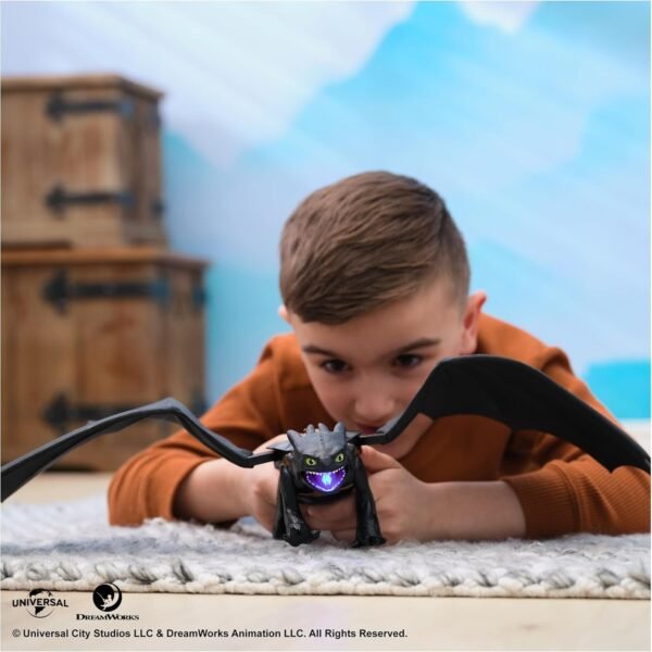 Figura de Cómo entrenar a tu Dragón: Chimuelo  (63cm) con Luces y Sonidos - Disparo de Plasma