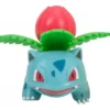 Set de 3 figuras de batalla: Jangmo-o, Ivysaur y pikachu